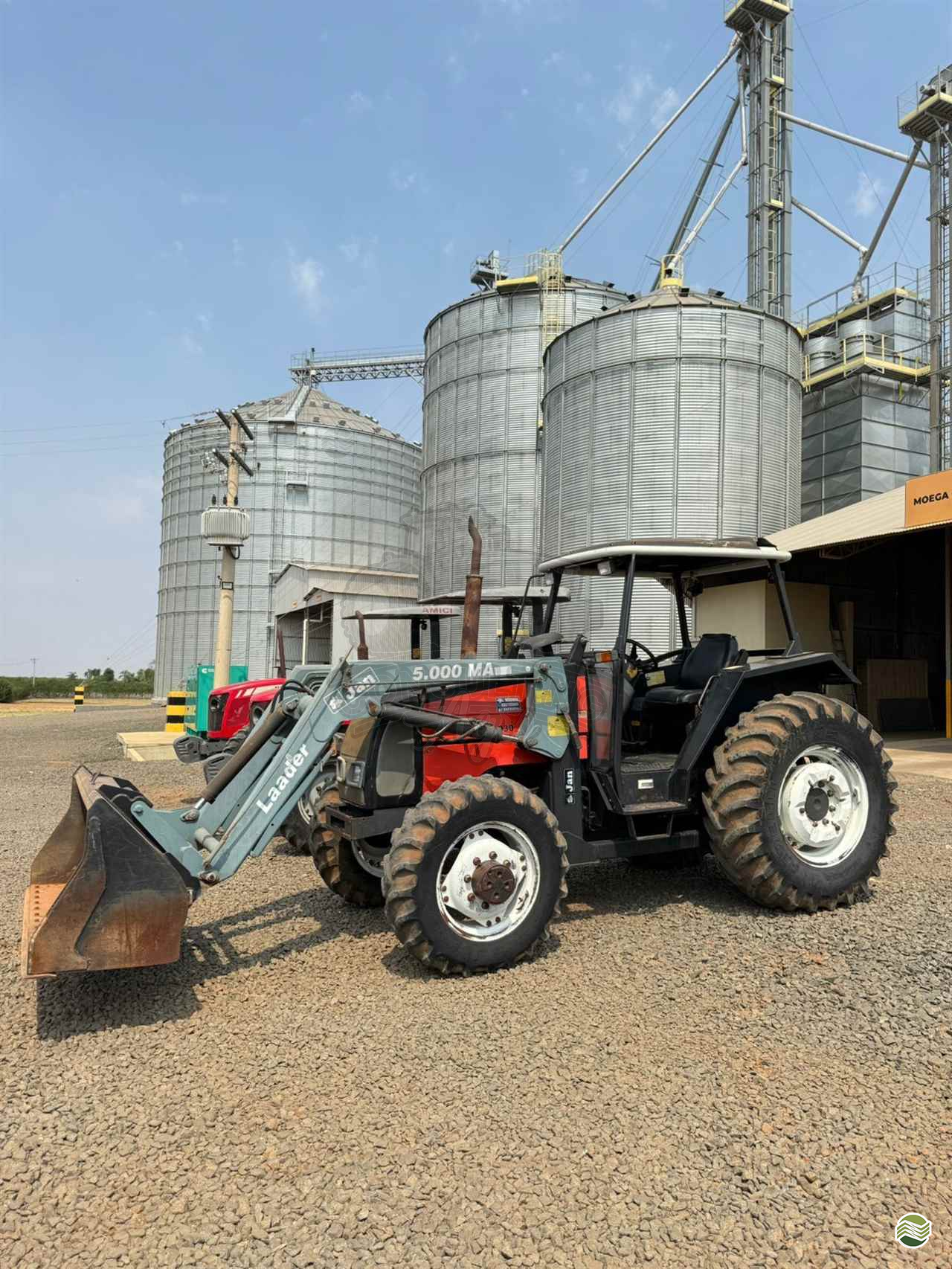 TRATOR VALTRA VALTRA BM 85 Tração 4x4 Consulting Agro ITUVERAVA SÃO PAULO SP